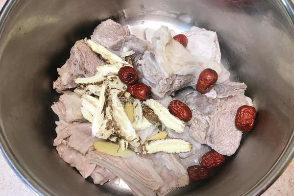 当归炖羊肉的做法图解7