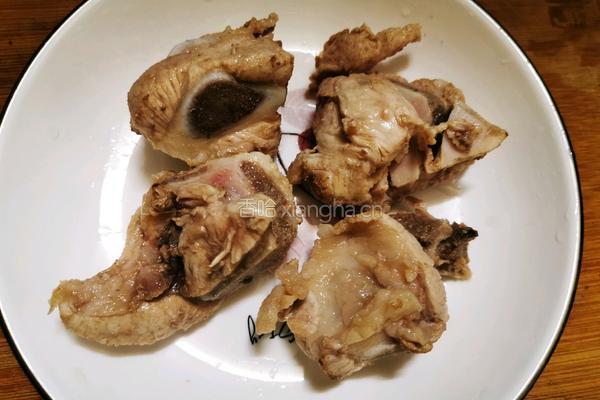 茶树菇红枣汤的做法图解2