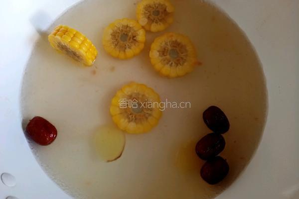 玉米菌菇汤的做法图解7