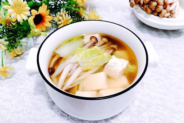 蟹味菇白菜豆腐汤的做法图解15