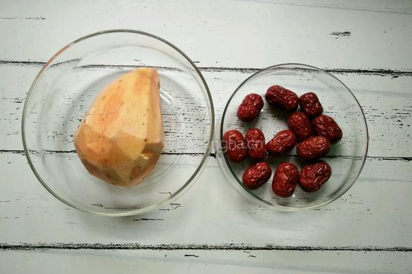 红薯红枣甜汤的做法图解1