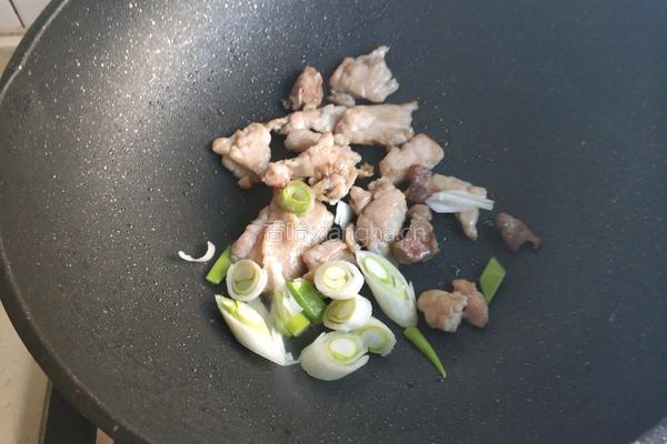 娃娃菜海鲜菇丸子汤的做法图解9