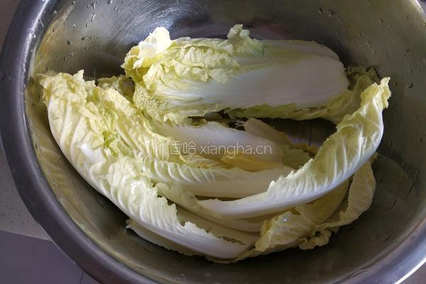 娃娃菜五花肉炖干豆腐的做法图解3