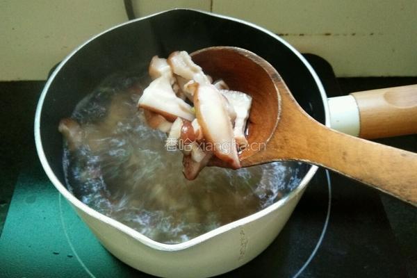 香菜鸭肉宽面的做法图解7