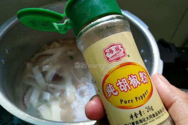 香菜鸭肉宽面的做法图解11