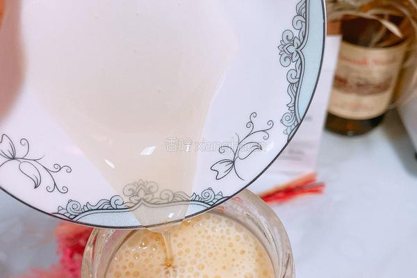 香蕉牛奶的做法图解4