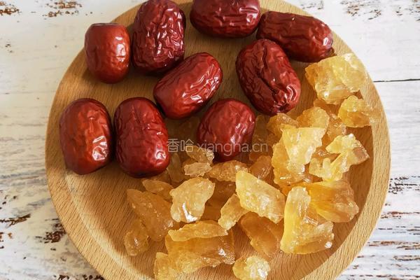 紫薯黑米莲子粥的做法图解3