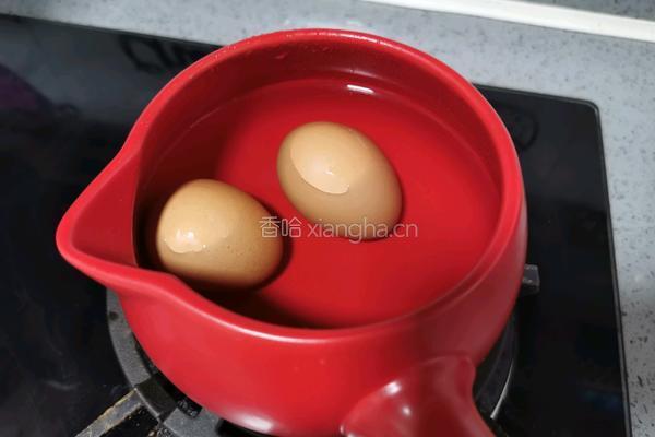 红豆黑米鸡蛋甜汤的做法图解5
