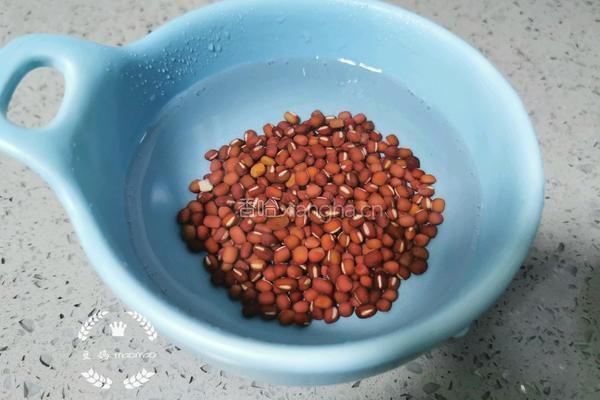 红豆南瓜糯米圆子汤的做法图解1