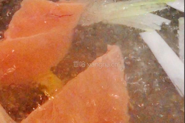 手撕鸡胸肉的做法图解1