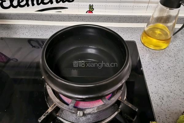 醪糟黄桃罐头甜汤的做法图解2