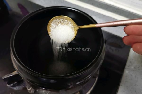 醪糟黄桃罐头甜汤的做法图解3