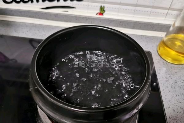 醪糟黄桃罐头甜汤的做法图解5