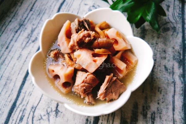 莲藕鸭腿煲的做法图解12