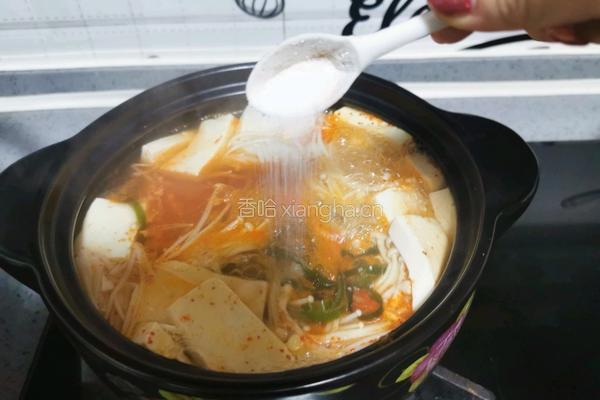 辣白菜豆腐海带汤的做法图解8