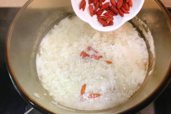 米酒冰糖雪梨羹的做法图解7