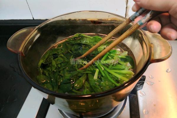 菠菜火腿鸡蛋汤的做法图解3