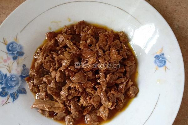小炒牛肉的做法图解1