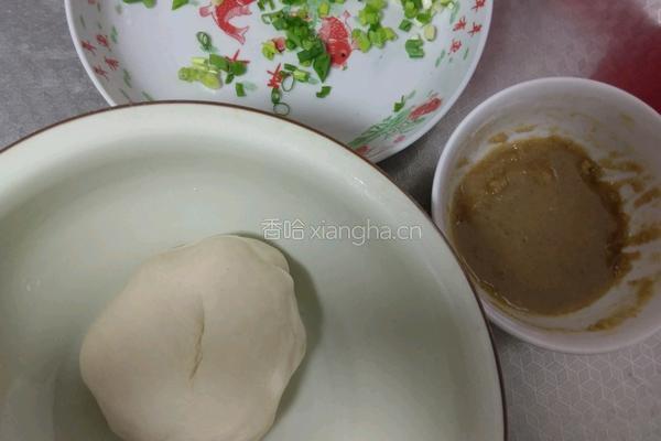 油酥香葱饼的做法图解1