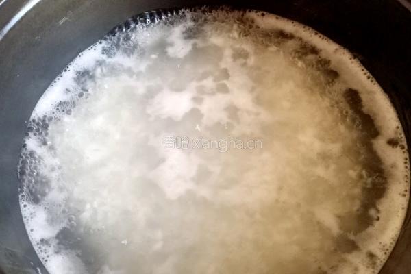 皮蛋瘦肉粥的做法图解7