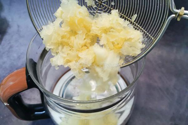 红豆银耳汤的做法图解4
