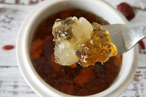 桃胶皂角米雪燕羹的做法图解2