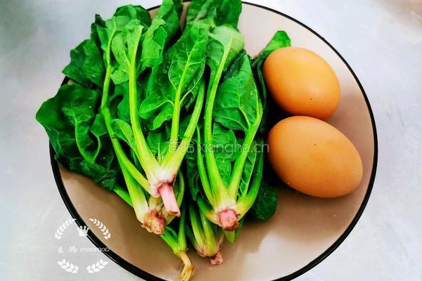 菠菜鸡蛋饼的做法图解1