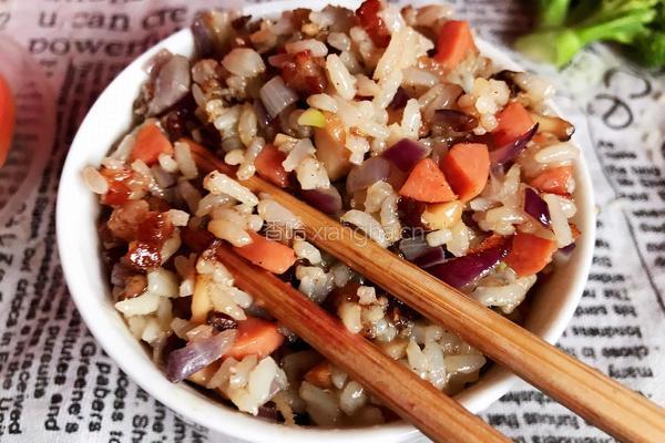 熏肉香菇炒饭的做法图解10