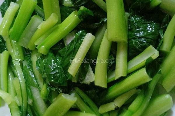 滑蛋虾仁配白灼菜芯的做法图解5
