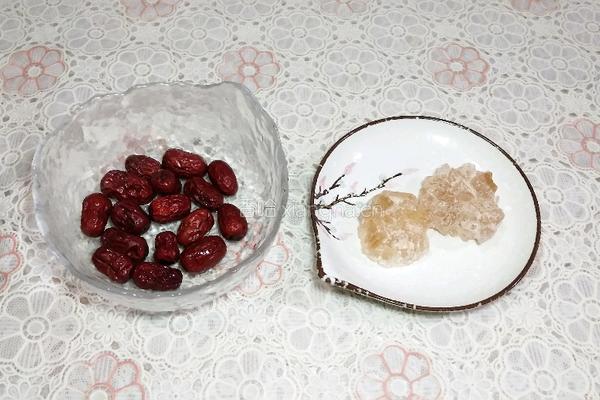 马蹄雪梨红枣汤的做法图解2