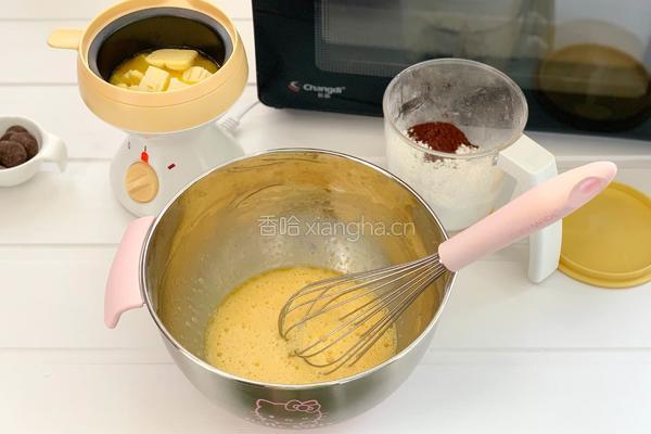 假装栗子的的巧克力玛德琳的做法图解3