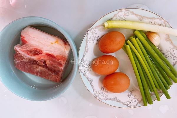 鸡蛋蒜苔炒肉的做法图解1