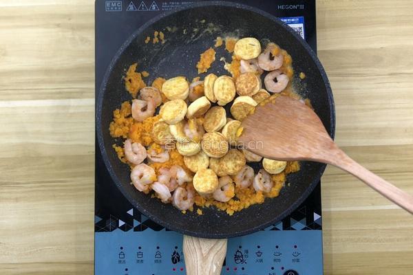 金沙虾仁玉子豆腐的做法图解7