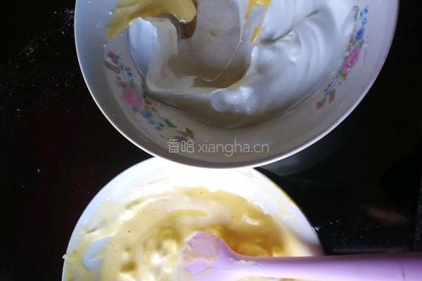 戚风蛋糕的做法图解4