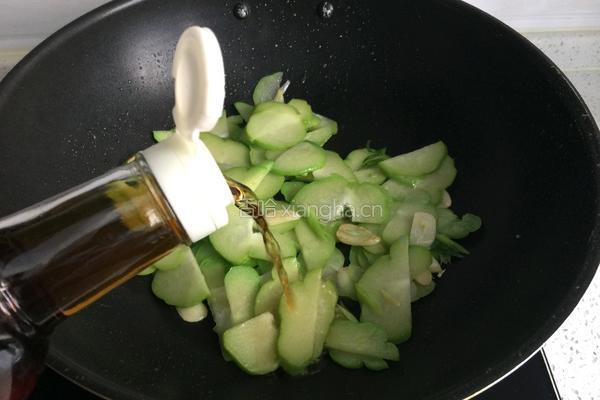 佛手瓜炒鸡蛋的做法图解7