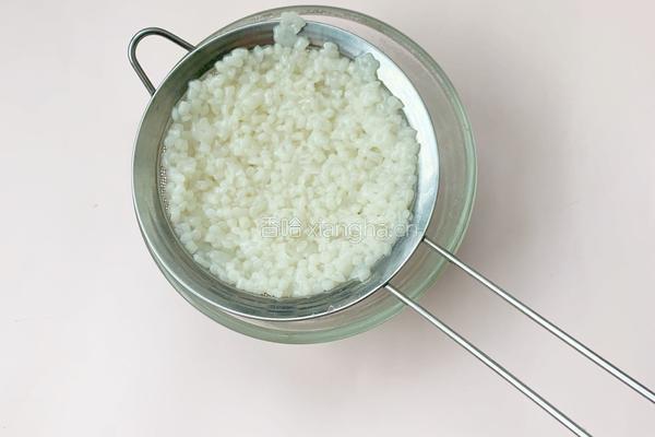 8个月以上宝宝辅食：茄汁小花粒粒面的做法图解5