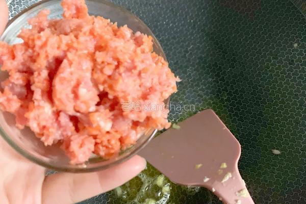 一周宝宝辅食：牛肉碎蛋炒饭的做法图解7