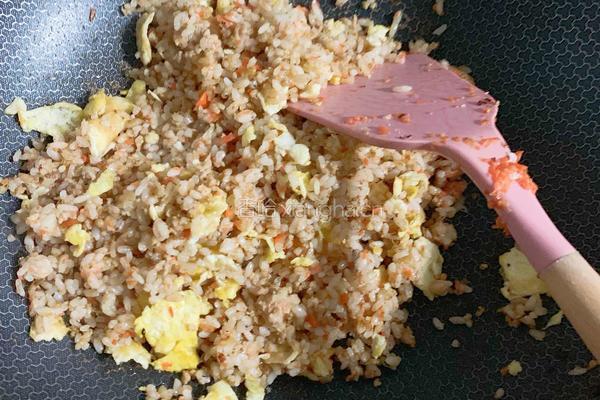 一周宝宝辅食：牛肉碎蛋炒饭的做法图解10