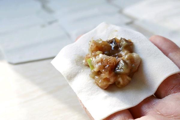 海参鲜虾肉馄饨的做法图解11