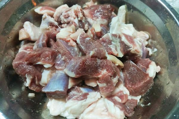 羊肉汤的做法图解1