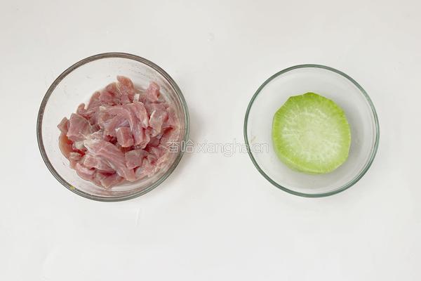 1岁➕宝宝辅食:好吃的牛肉饺的做法图解2