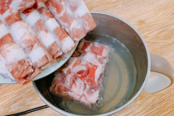 孜然羊肉卷的做法图解2