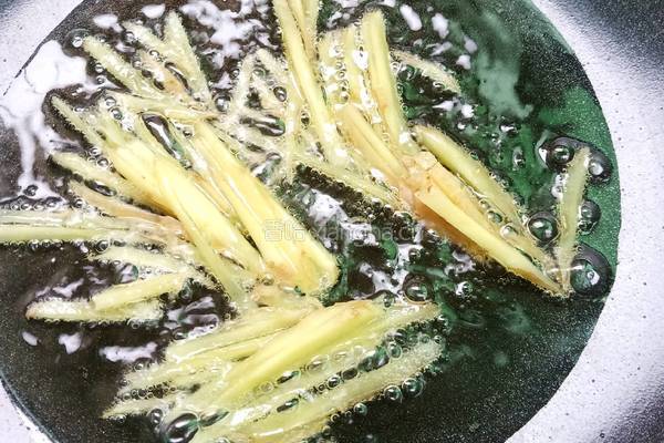 爆炒河虾的做法图解3
