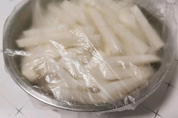 爽口酸萝卜的做法图解4