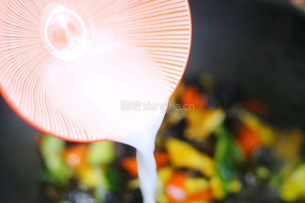 低脂低卡的黄瓜木耳炒鸡蛋的做法图解10