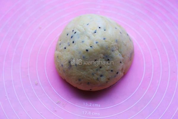 黑芝麻麻薯包的做法图解6