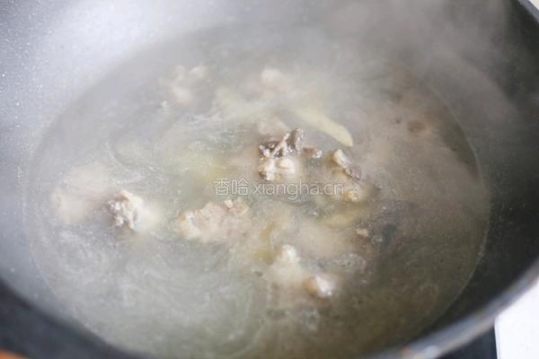 山药炖鸡汤的做法图解4