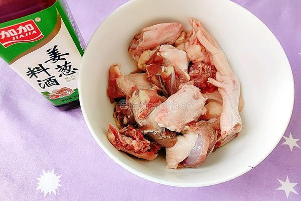 木瓜大脚菌椰汁鸭肉汤的做法图解5