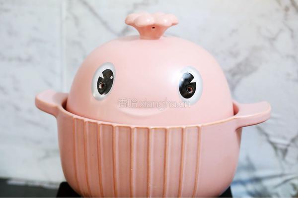 猪骨菌菇汤的做法图解6