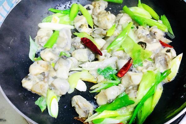 葱爆牡蛎的做法图解5